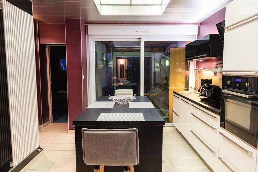 Maison De Ville Restylee Avec Jardin, Proche Gare Dunkirk Luaran gambar